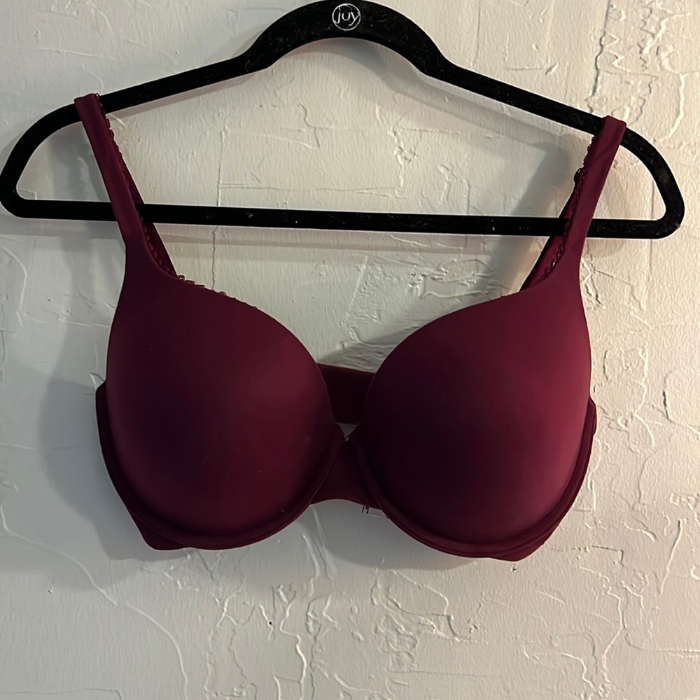 Victoria’s Secret bra perfect shape 32DDD